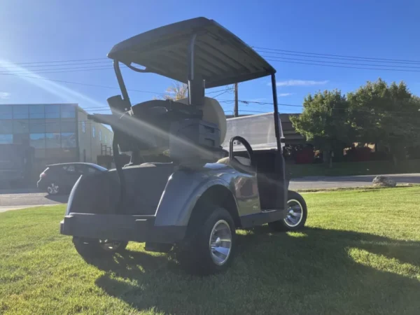 2020 E-Z-GO RXV - Image 4