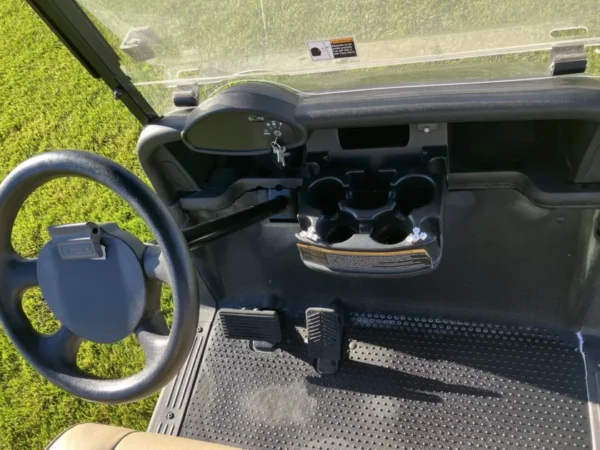 2020 E-Z-GO RXV - Image 6