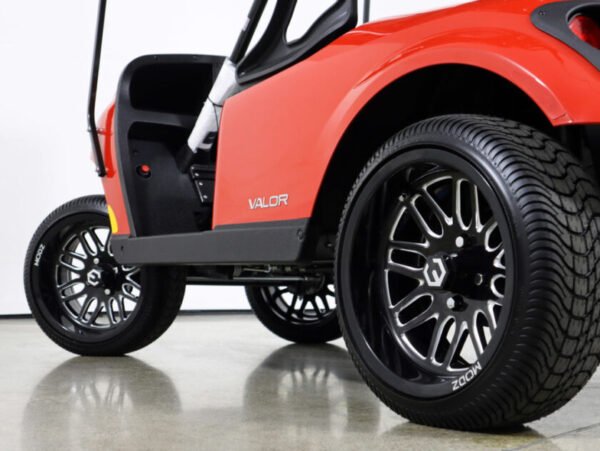 2022 E-Z-GO Valor - Image 4