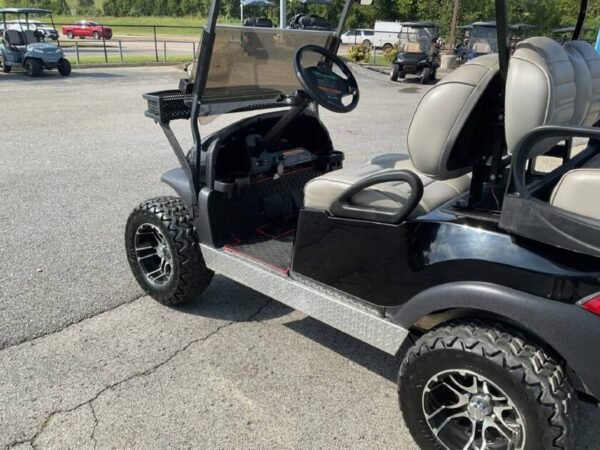 2022 Club Car Villager - Image 5