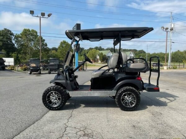 2022 Club Car Villager - Image 4