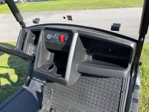 2024 Cushman Hauler 1200X Gas - Image 5