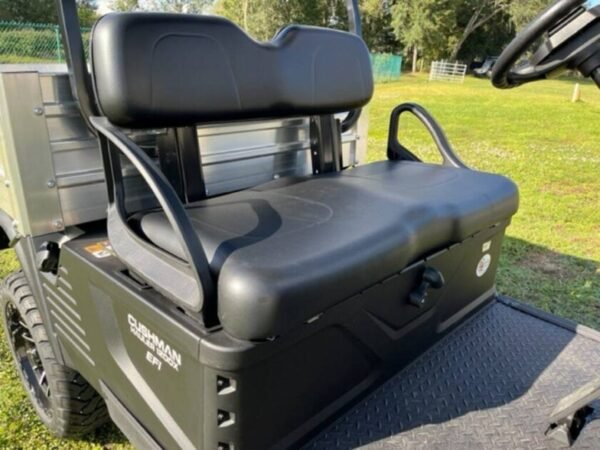 2024 Cushman Hauler 1200X Gas - Image 6