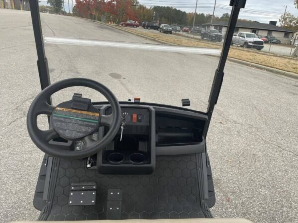 2023 Cushman® Hauler 800x Elite - Image 7