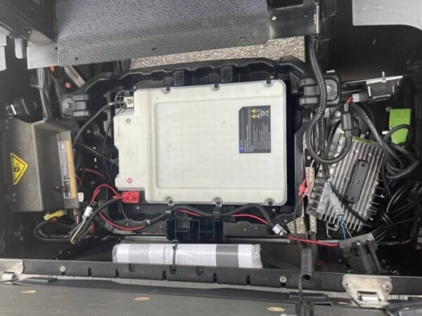 2023 Cushman® Hauler 800x Elite - Image 9