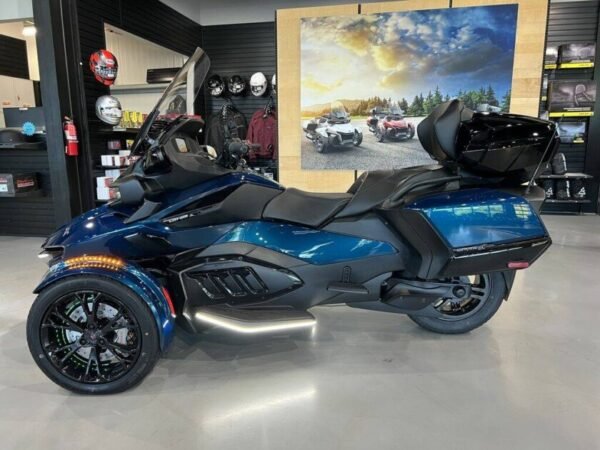 2022 Can-Am Spyder RT – Petrol Metallic - Image 9