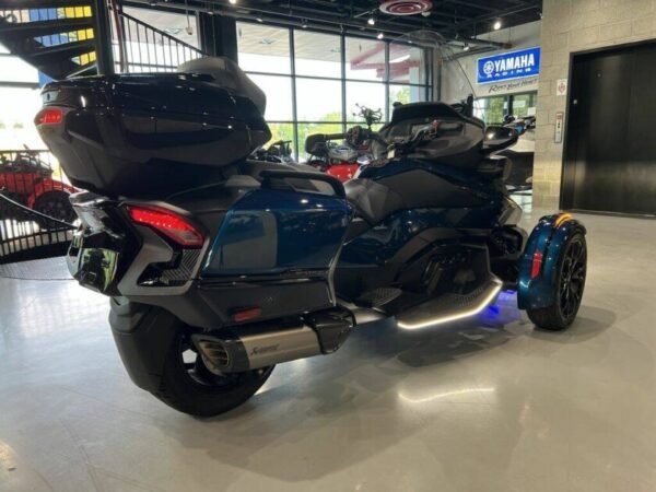 2022 Can-Am Spyder RT – Petrol Metallic - Image 5
