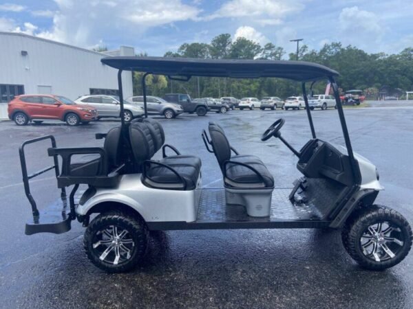 2023 E-Z-Go Express L6 Gas Platinum - Image 3
