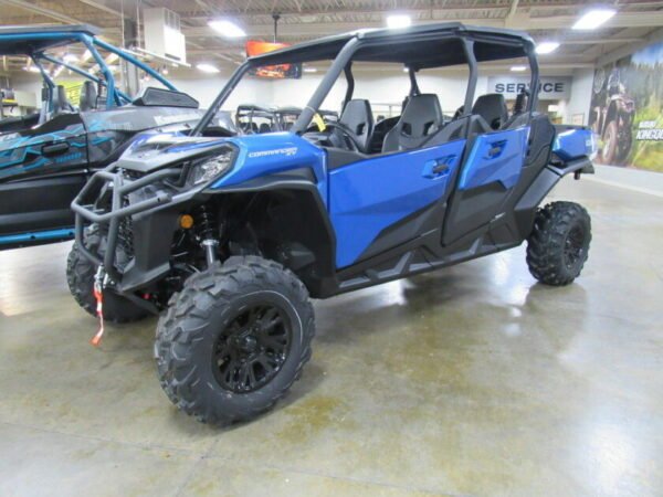 2023 Can-Am Commander MAX XT - Image 3