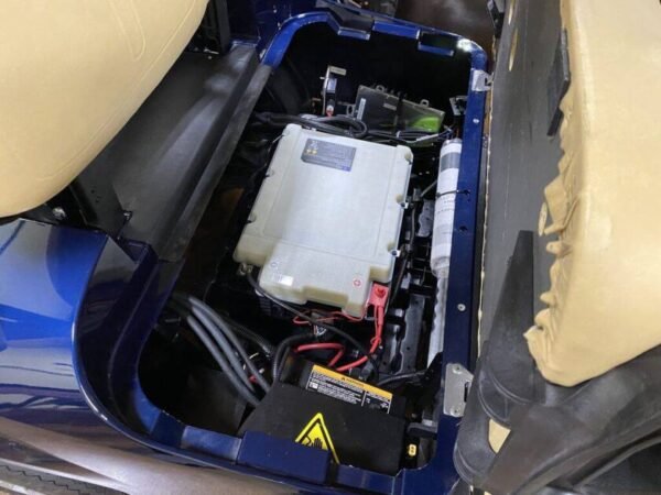 2023 Cushman Shuttle 6 Elite - Image 3