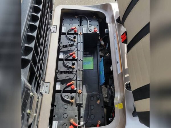 2023 Icon Electric Vehicles NEW – i40L - Image 4