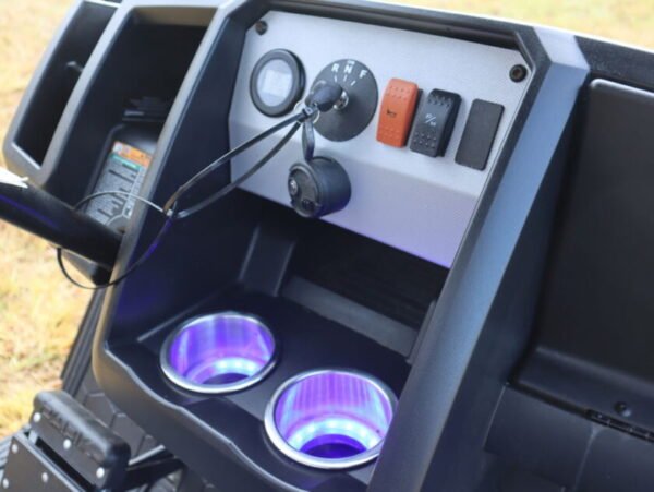 2022 E-Z-GO Express - Image 4