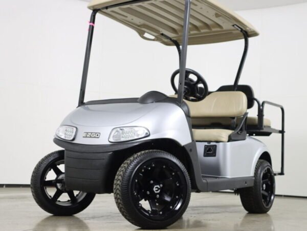 2019 E-Z-GO RXV Electric - Image 3