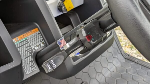 2022 E-Z-GO Express - Image 8