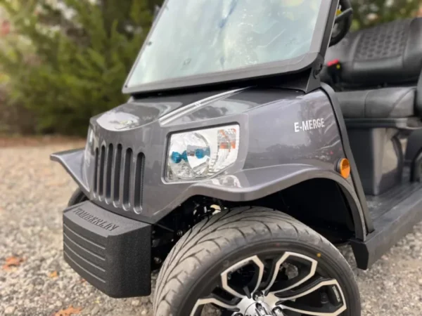 2023 Tomberlin E-MERGE Saloon - Image 2