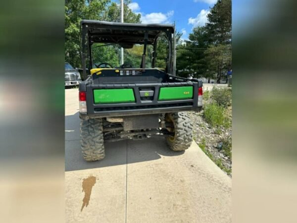 2021 John Deere GATOR™ XUV835M - Image 6