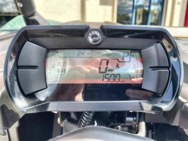 2022 Can-Am Commander MAX DPS - Image 2