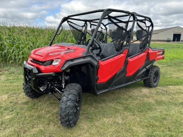2023 Honda® Pioneer 1000-6 Deluxe Crew - Image 5