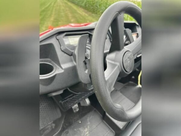 2023 Honda® Pioneer 1000-6 Deluxe Crew - Image 7